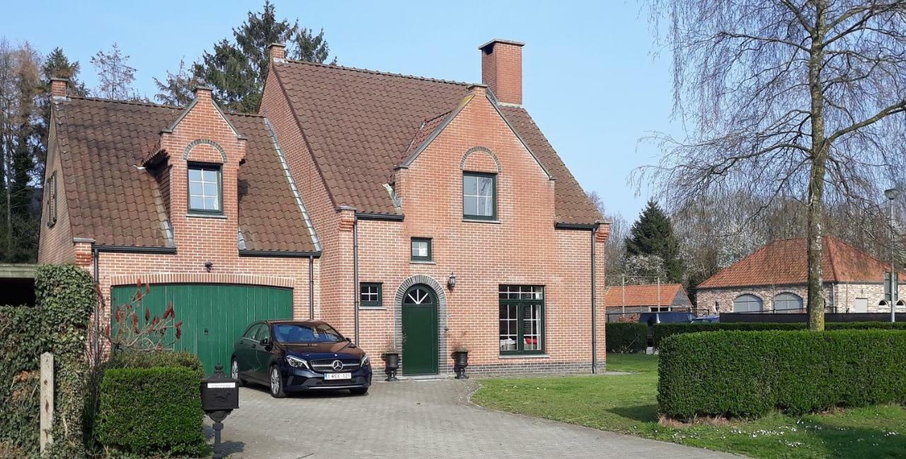 Villa De Ruiter Waasmunster Bagian luar foto